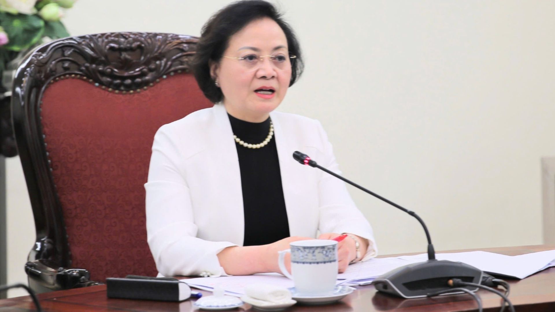 Hoàn thành sắp xếp trường học, trạm y tế cấp xã trước 31/12 lấy ý kiến rộng rãi nghị định đánh giá cán bộ, công chức